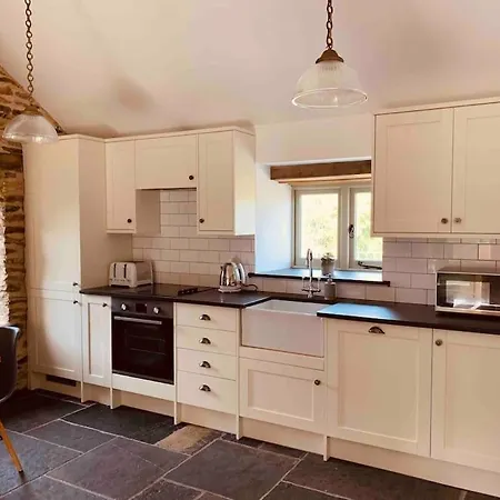 Detached Barn In Tamar Valley, Ev Charging Included Yelverton Exterior photo