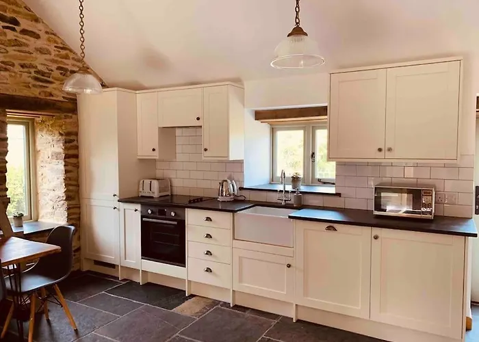 Detached Barn In Tamar Valley, Ev Charging Included