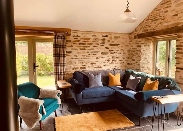 Detached Barn In Tamar Valley, Ev Charging Included