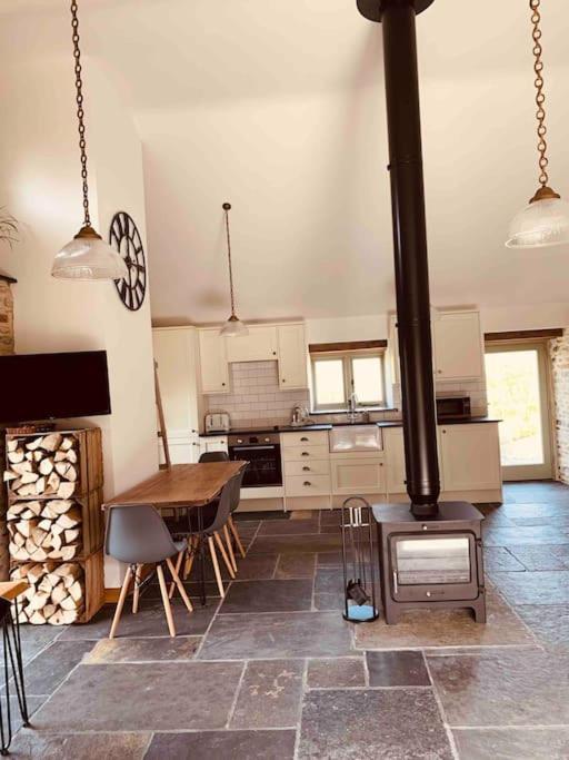 Detached Barn In Tamar Valley, Ev Charging Included * Yelverton